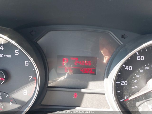 KNDMB5C11G6167908 KIA SEDONA LX