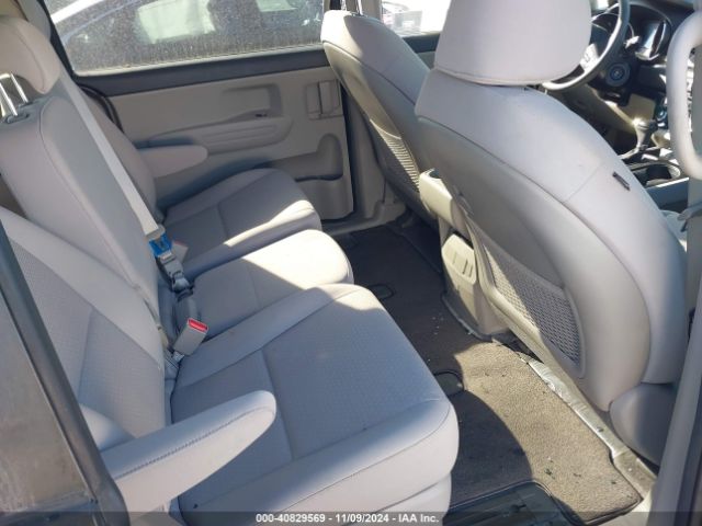 KNDMB5C11G6167908 KIA SEDONA LX