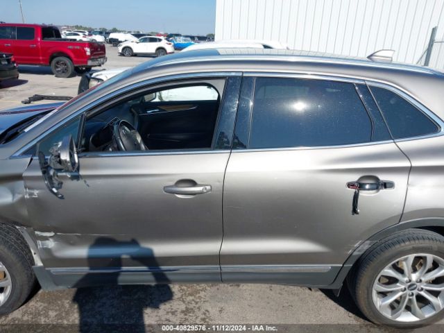 5LMCJ2C97GUJ20325 Lincoln MKC SELECT