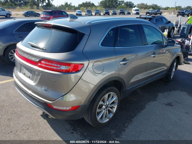 5LMCJ2C97GUJ20325 Lincoln MKC SELECT