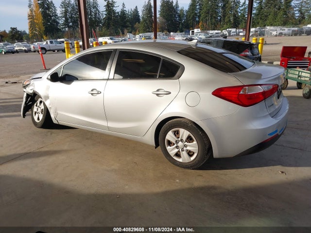 KIA FORTE LX 2016 KNAFK4A6XG5549388 Image 3