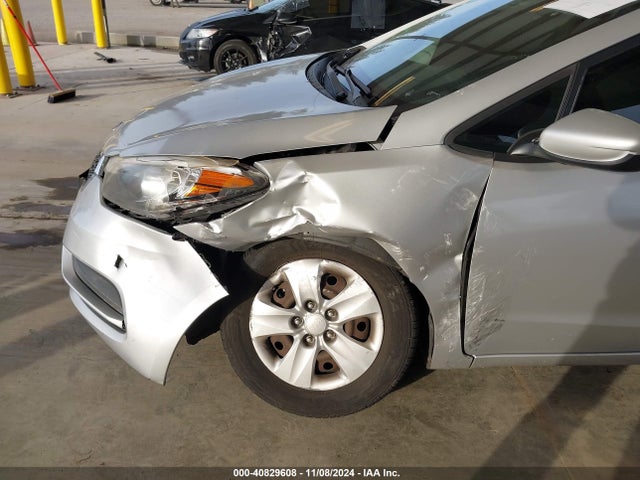 KIA FORTE LX 2016 KNAFK4A6XG5549388 Image 6