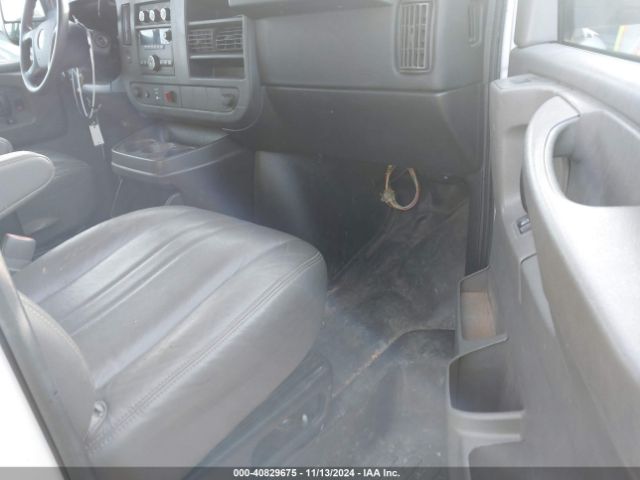 1GCWGFCAXE1176889 Chevrolet Express 2500 Work Van