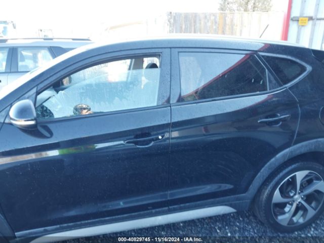KM8J33A28HU458866 Hyundai Tucson Sport
