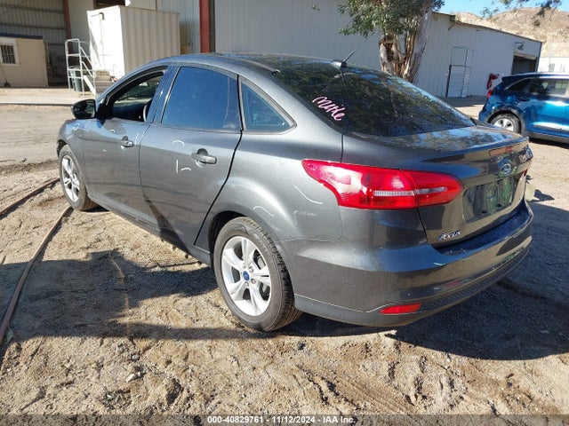 Ford FOCUS S 2017 1FADP3E21HL319366 Image 3
