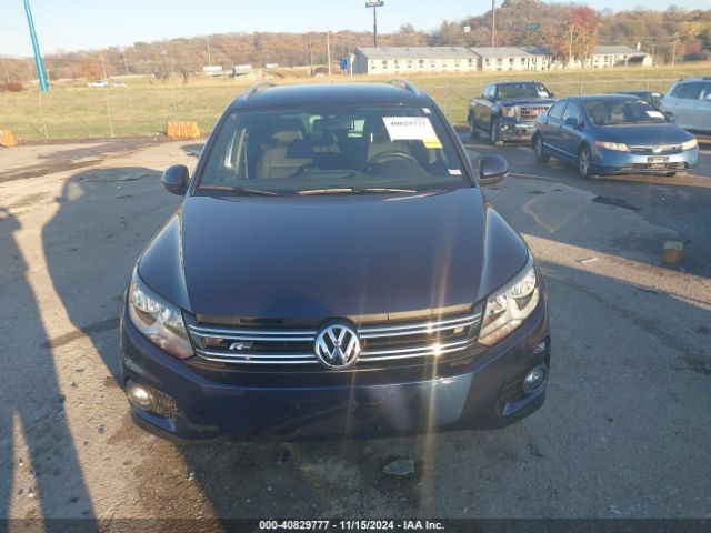 WVGBV7AX2GW609821 Volkswagen Tiguan R-line
