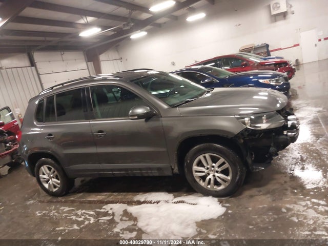WVGBV7AX1FW503844 Volkswagen TIGUAN S