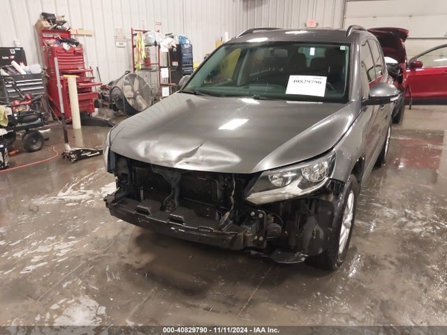 WVGBV7AX1FW503844 Volkswagen TIGUAN S