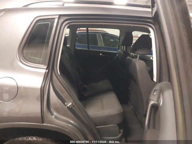WVGBV7AX1FW503844 Volkswagen TIGUAN S