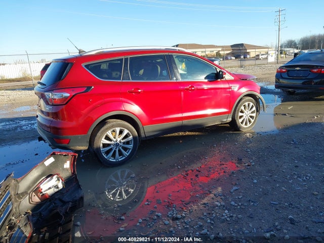Ford Escape Titanium 2018 1FMCU9J90JUD16457 Image 4