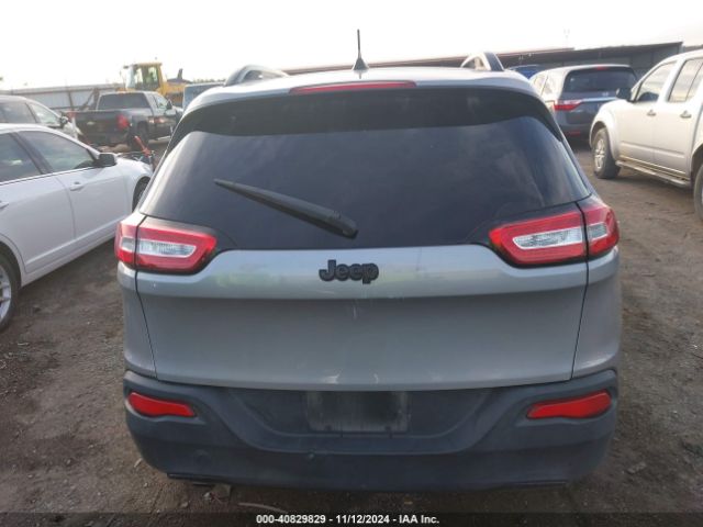 1C4PJLAB5HW660606 Jeep Cherokee Altitude Fwd