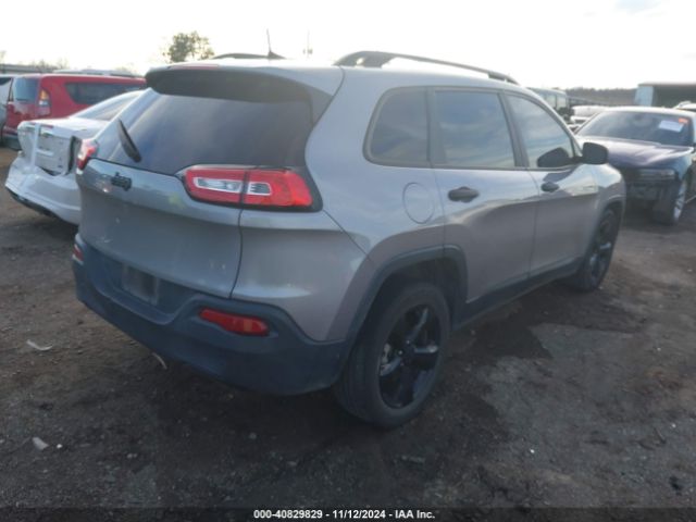 1C4PJLAB5HW660606 Jeep Cherokee Altitude Fwd