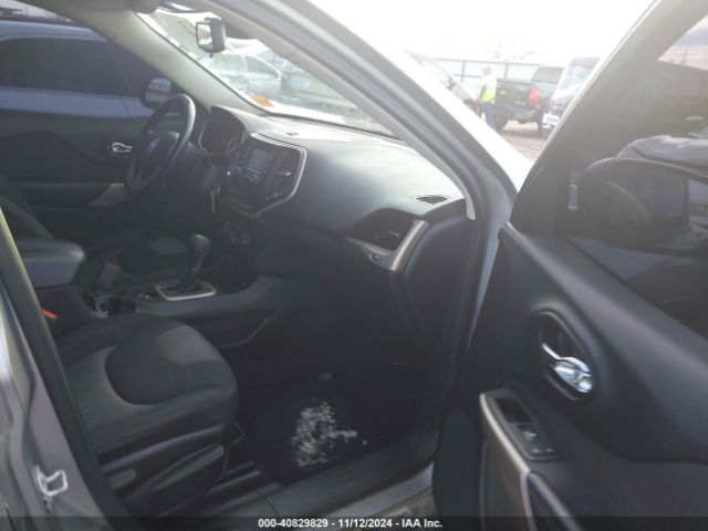 1C4PJLAB5HW660606 Jeep Cherokee Altitude Fwd