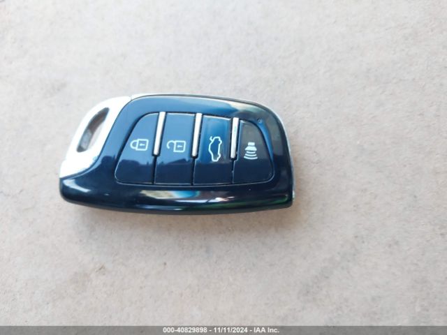 3LN6L2GK7ER807557 Lincoln MKZ
