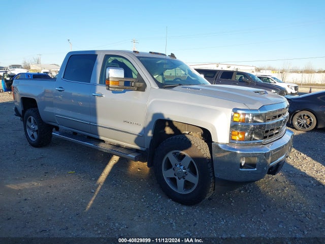 2019 1GC1KTEY9KF271945 main image
