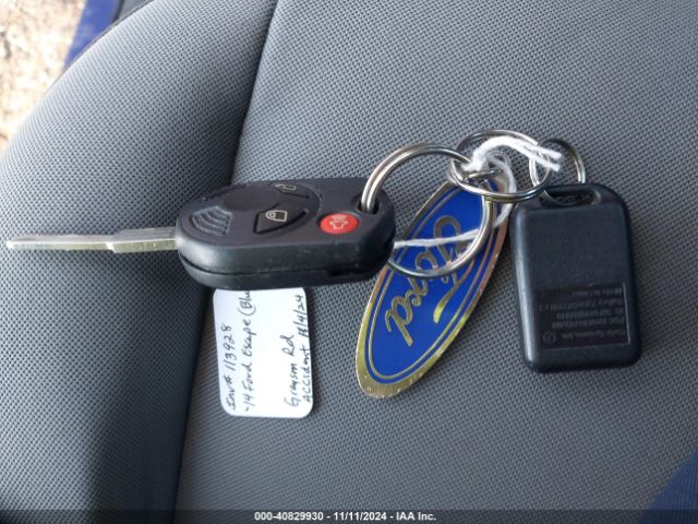 1FMCU0GX3EUB95401 Ford ESCAPE SE