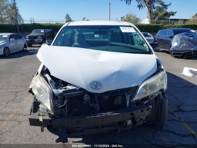 5TDZZ3DC3HS870546 Toyota Sienna L 7 Passenger