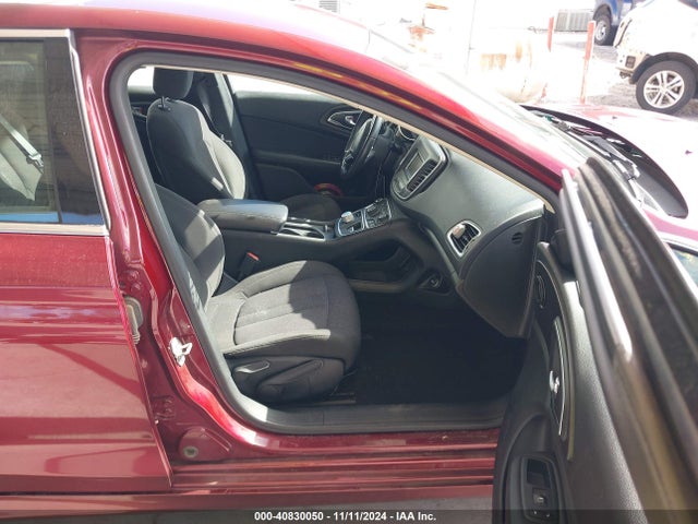 Chrysler 200 Limited 2015 1C3CCCAB7FN552908 Image 5