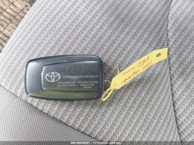 2021 TOYOTA HIGHLANDER 5TDZZRAH8MS089048 Photo 10