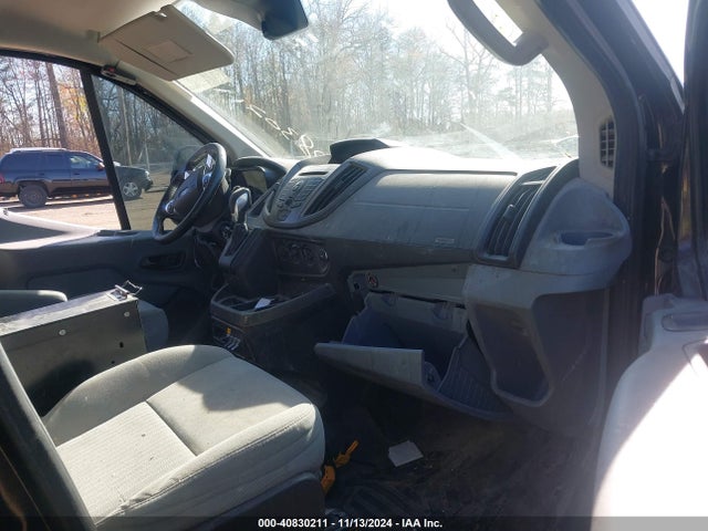 Ford Transit-150 2015 1FTYE1YM8FKB13046 Image 5