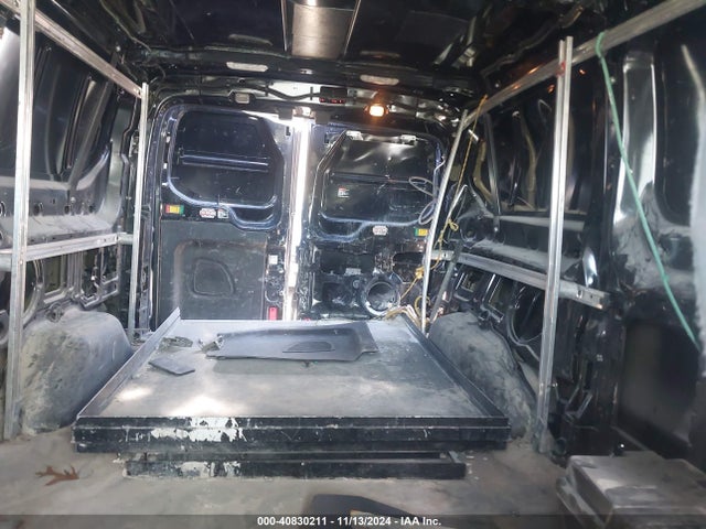 Ford Transit-150 2015 1FTYE1YM8FKB13046 Image 8