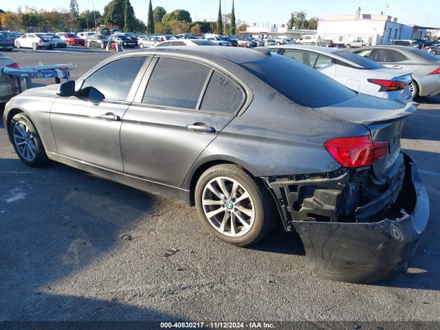 WBA8E1G58HNU14487 BMW 320i