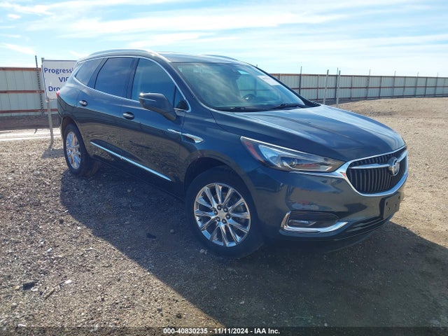 5GAEVBKW3JJ258241 Buick Enclave Premium