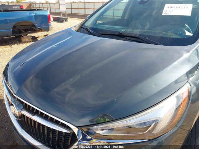 5GAEVBKW3JJ258241 Buick Enclave Premium