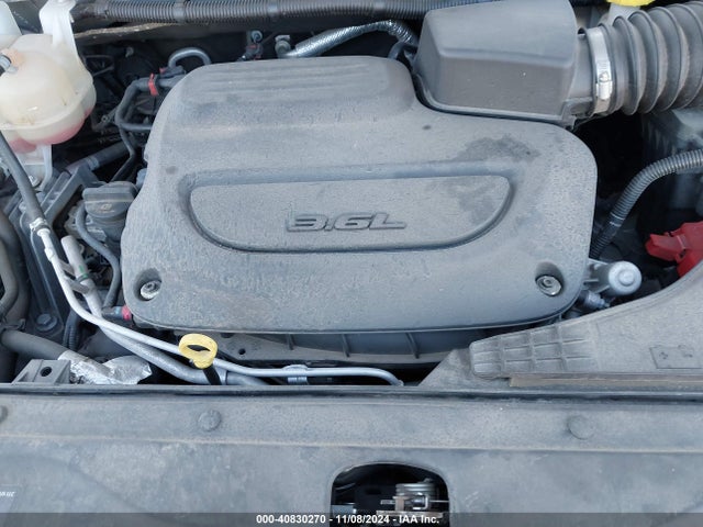 Chrysler Pacifica 35th Anniversary Touring L 2020 2C4RC1BG7LR116983 Image 10