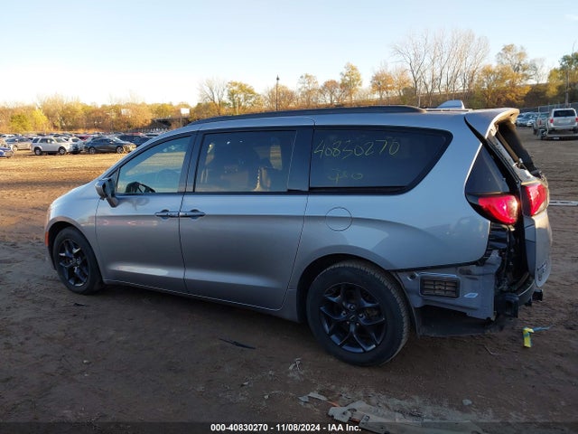 Chrysler Pacifica 35th Anniversary Touring L 2020 2C4RC1BG7LR116983 Image 15