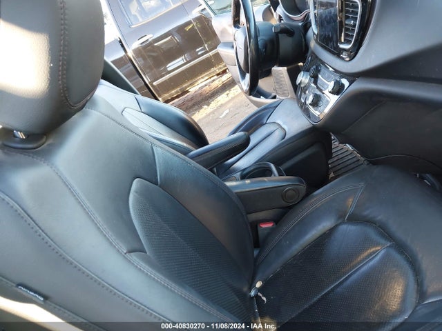 Chrysler Pacifica 35th Anniversary Touring L 2020 2C4RC1BG7LR116983 Image 5
