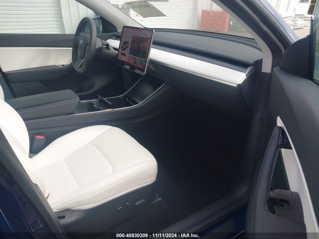 2021 TESLA MODEL Y 5YJYGDEEXMF080599 Photo 4