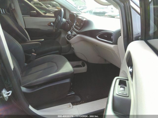 2C4RC1CG4KR508512 Chrysler Pacifica Lx