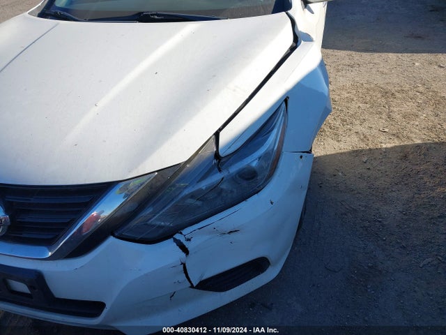 Nissan Altima 2.5 S 2017 1N4AL3AP2HC256181 Image 18