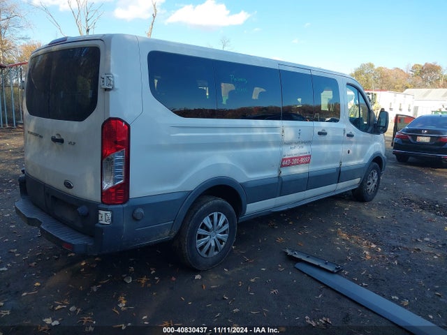 1FBZX2ZMXFKA20570 Ford Transit-350 Xlt