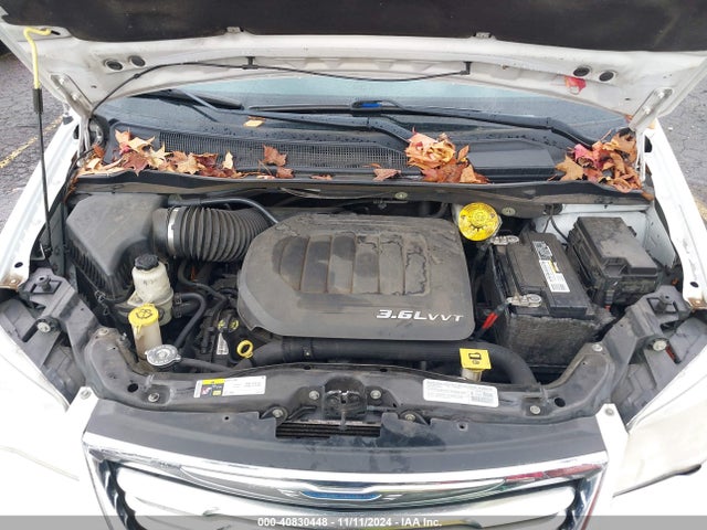 2C4RC1BG0ER306921 Chrysler Town & Country Touring