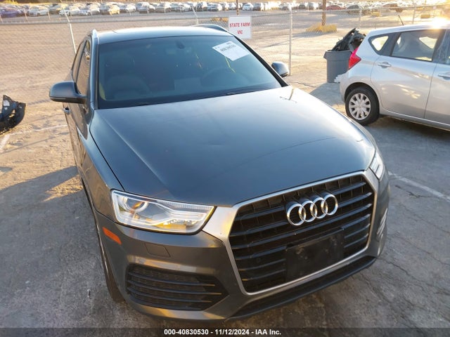 WA1BCCFS7JR004242 Audi Q3 2.0t Premium/2.0t Sport Premium