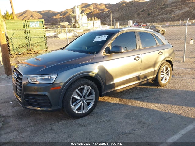 WA1BCCFS7JR004242 Audi Q3 2.0t Premium/2.0t Sport Premium