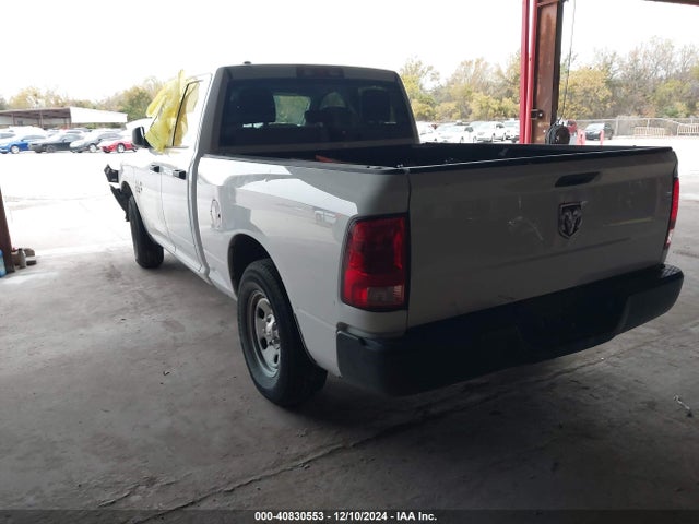 1C6RR7FG5NS139358 RAM 1500 Classic Tradesman  4x4 6'4 Box