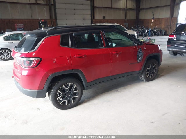 3C4NJDDB2KT799792 Jeep Compass Trailhawk 4x4