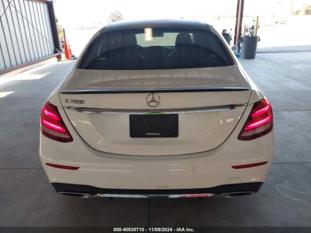 WDDZF4JB0HA116808 Mercedes-Benz E 300