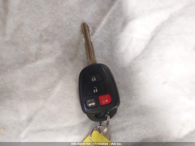 Toyota COROLLA LE 2019 5YFBURHE0KP870907 Image 11