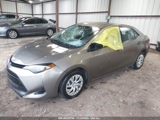 Toyota COROLLA LE 2019 5YFBURHE0KP870907 Image 2