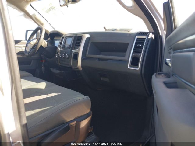 1C6RR6GG8GS262017 RAM 1500 Slt