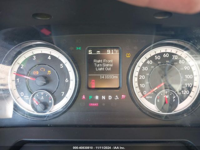1C6RR6GG8GS262017 RAM 1500 Slt