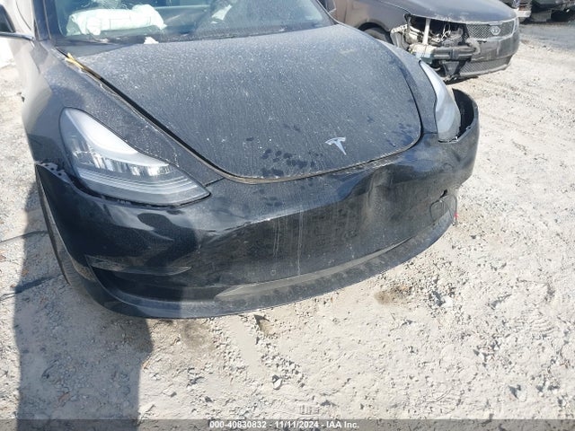 2019 TESLA MODEL 3 5YJ3E1EA2KF310824 Photo 5