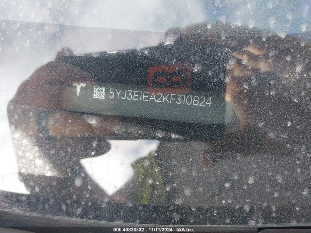 2019 TESLA MODEL 3 5YJ3E1EA2KF310824 Photo 8