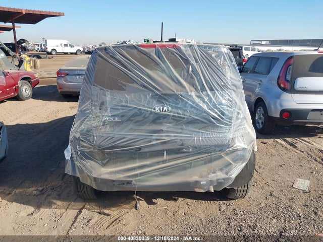 KIA SOUL + 2018 KNDJP3A56J7531255 Image 17