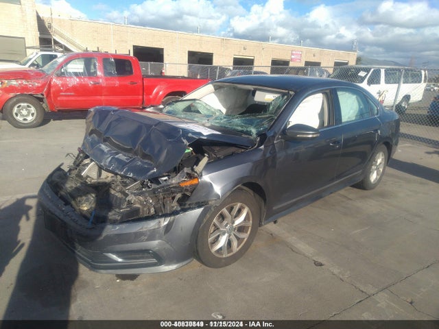 1VWAT7A35GC048631 Volkswagen 1.8t