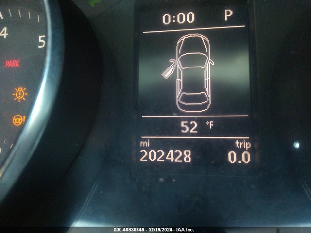 1VWAT7A35GC048631 Volkswagen 1.8t